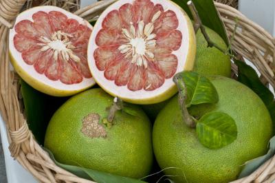 tropical fruit bali pomelo